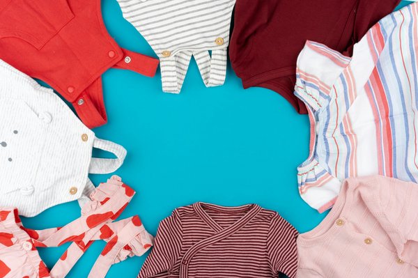 Habillez votre bébé avec style grâce au vetement bébé occasion